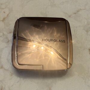 Hourglass Lighting Blush in Sublime Flush